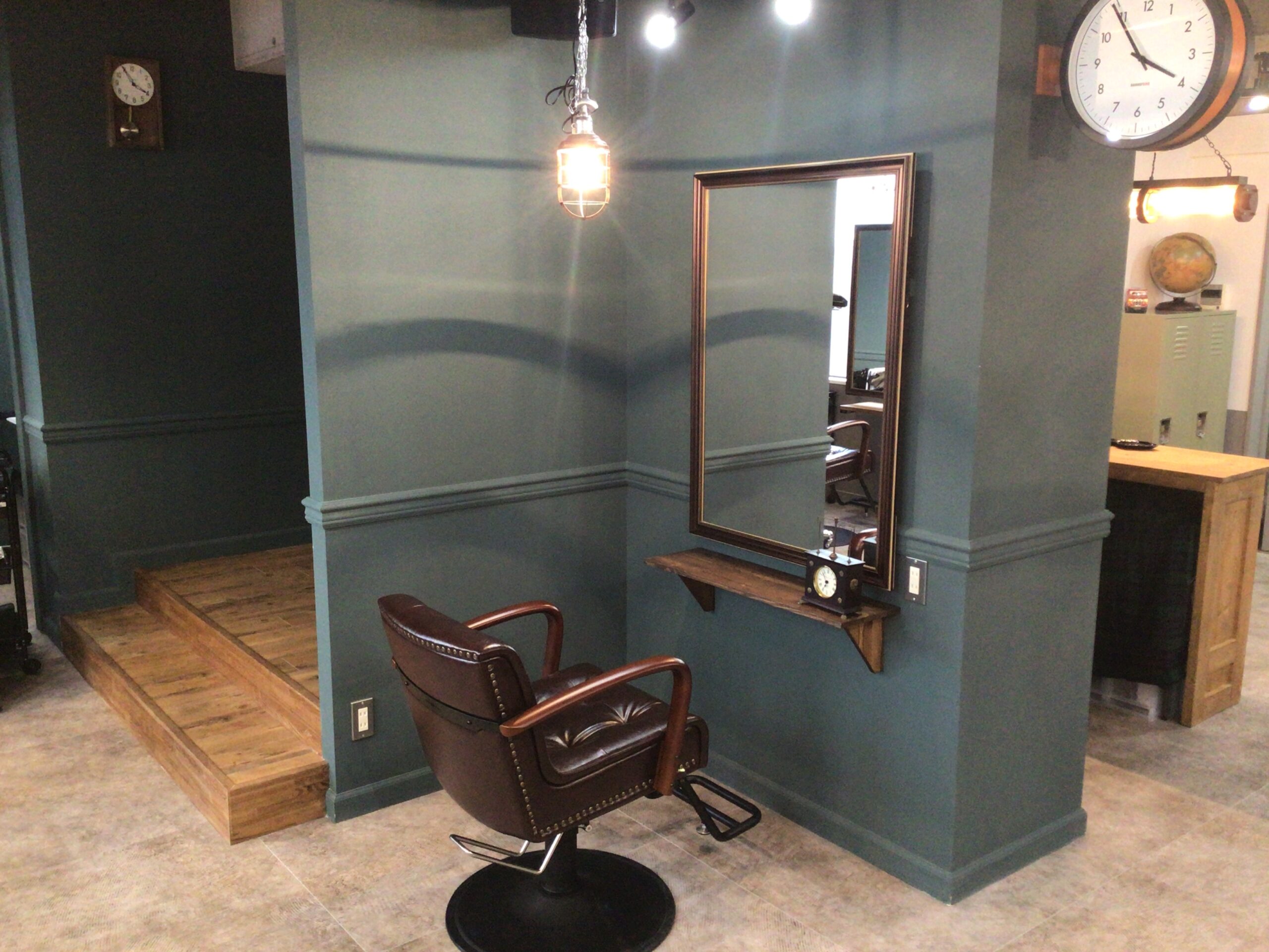 店舗情報＆アクセス 横浜駅徒歩5分の髪質改善美容室White Fox Hair (ホワイトフォックスヘア)横浜